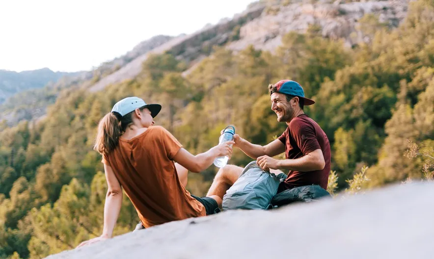 teaser-what-to-eat-before-during-and-after-a-hike-landscape 0