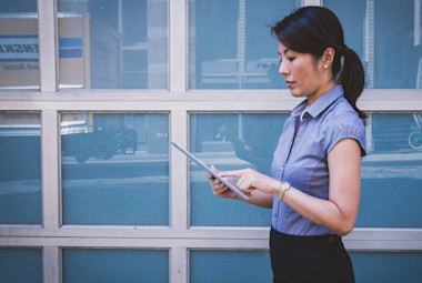 3 common questions about seasonal employees answered