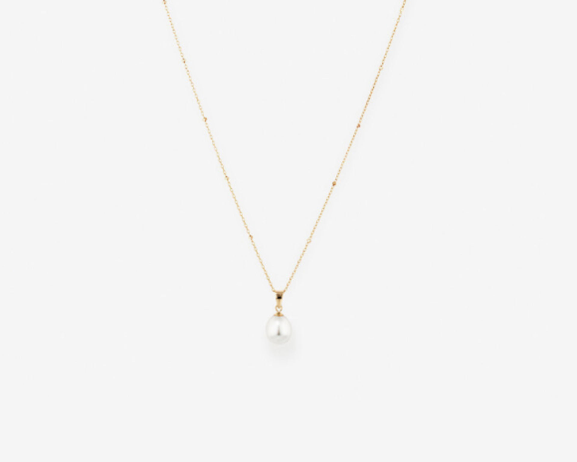 pearl necklace