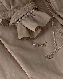Image - FY26 - Shop The Look - Carousel - Pearl Look