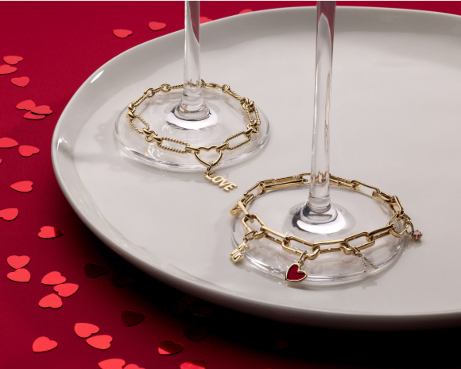 Image - PLP - QuickLink - Gifts - Occasions - Valentine's Day - Personalised '26