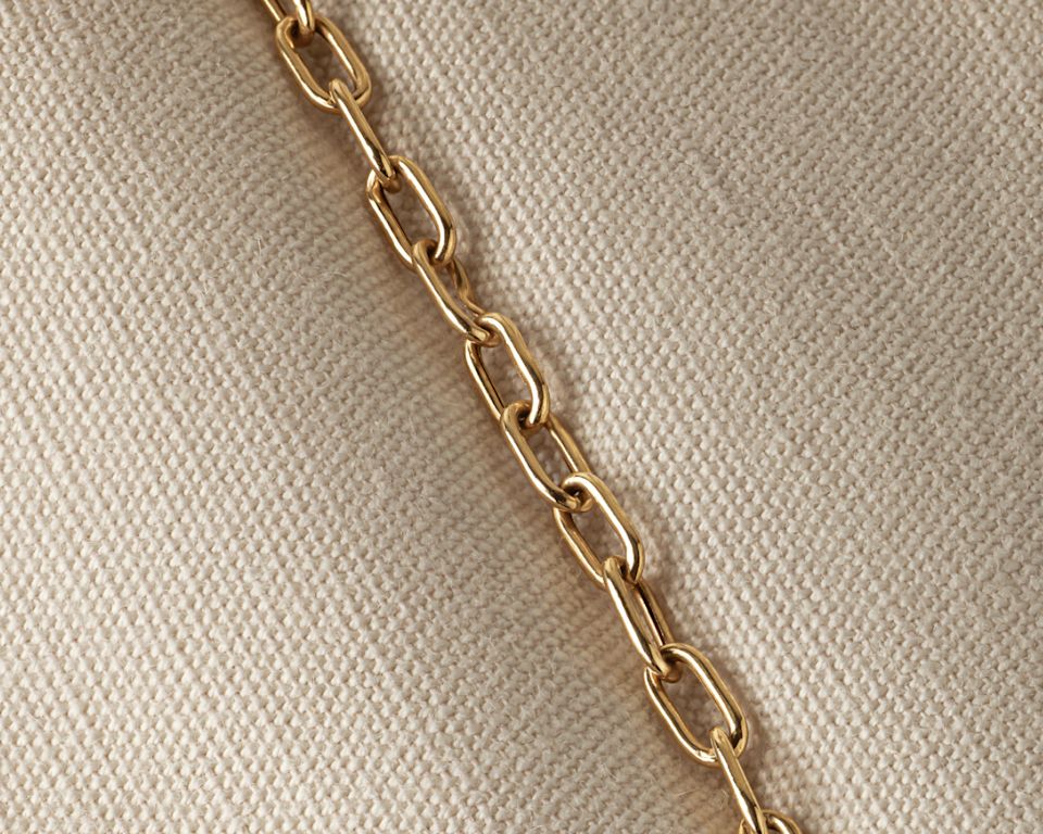 Image - New Size Guide - LP - Chains - Hero