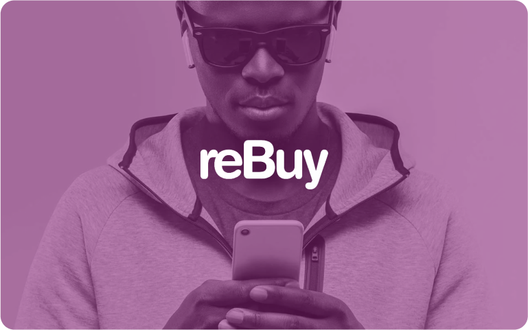 Round framed picture of a man with sunglasses and smartphone on pink background