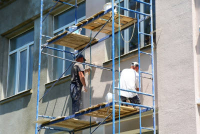 Choosing the Right Stucco Repair Contractor in Sacramento