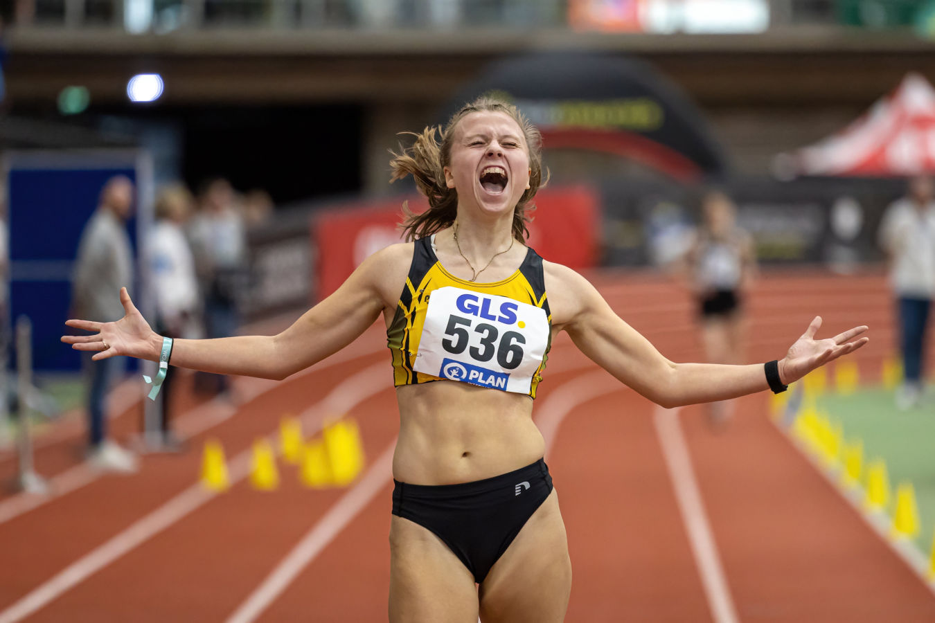 Kylie Garreis, Deutsche Rekordhalterin über 10.000 Meter Bahngehen in der U20