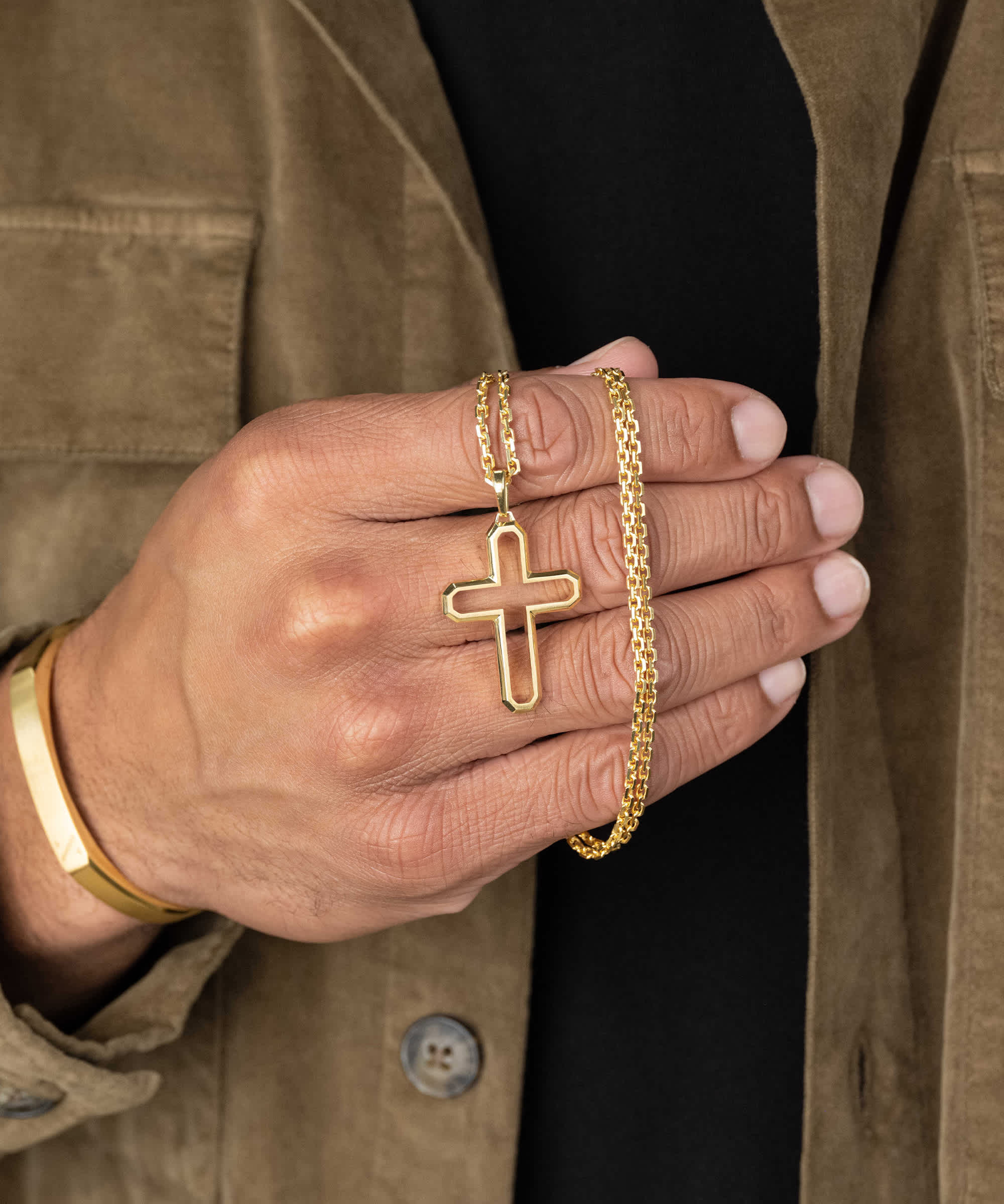 Handcrafted - Gold Covenant Pendant Necklace