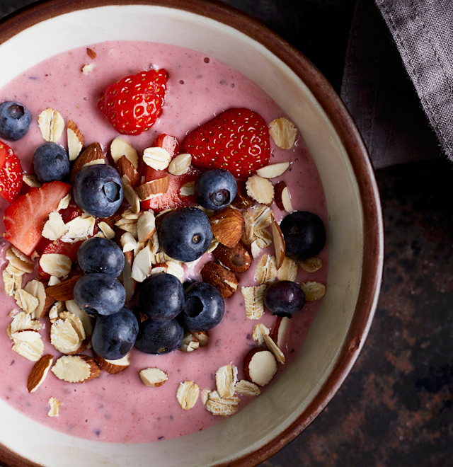 minusl-erdbeer-smoothie-bowl.jpg