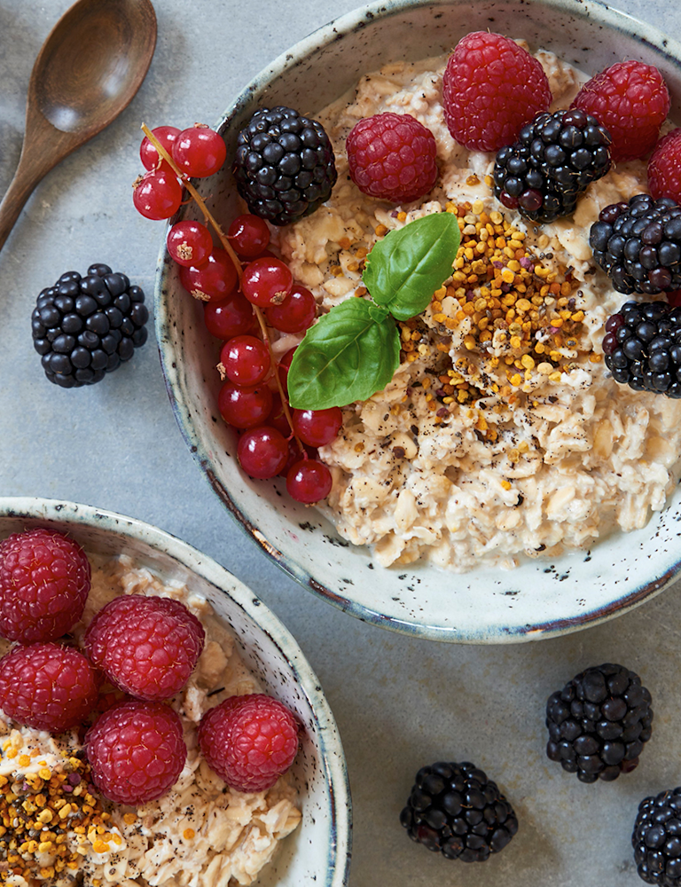 minusl-overnight-oats-mit-beeren.jpg