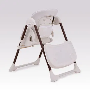 Rear view of the Puggle Feed & Play highchair showing the mesh storage pocket on the back of the seat.