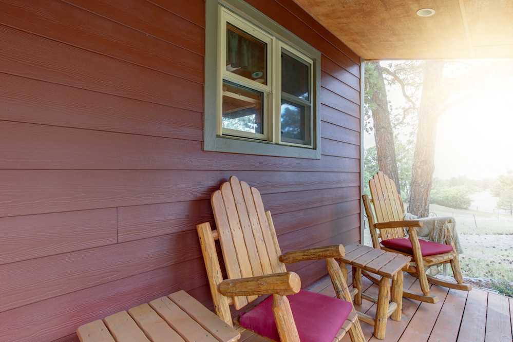 FRANKTOWN | CEDAR TO FIBER CEMENT TRANSFORMATION