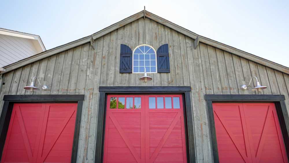 ENGLEWOOD URBAN FARM barn doors