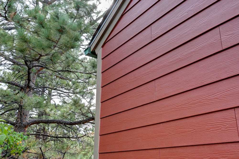 FRANKTOWN | CEDAR TO FIBER CEMENT TRANSFORMATION