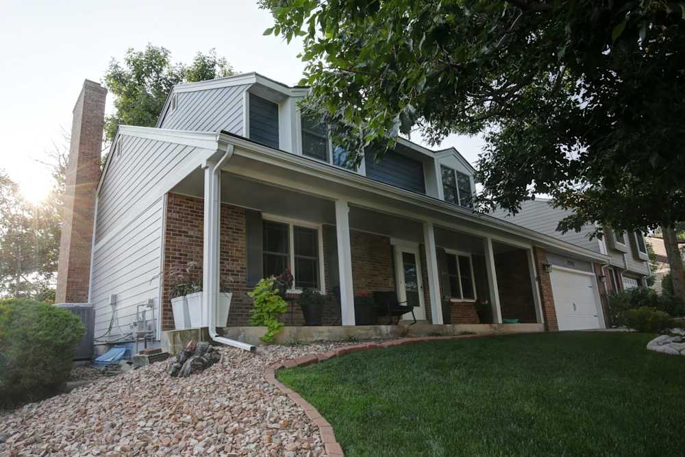 LITTLETON EXTERIOR REMODEL | JAMES HARDIE COLORPLUS