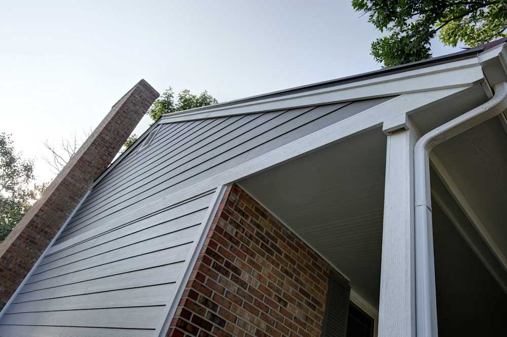 LITTLETON EXTERIOR REMODEL | JAMES HARDIE COLORPLUS
