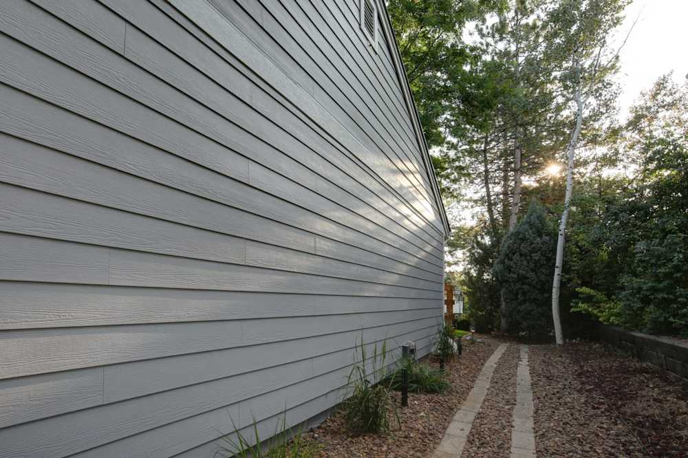 LITTLETON EXTERIOR REMODEL | JAMES HARDIE COLORPLUS
