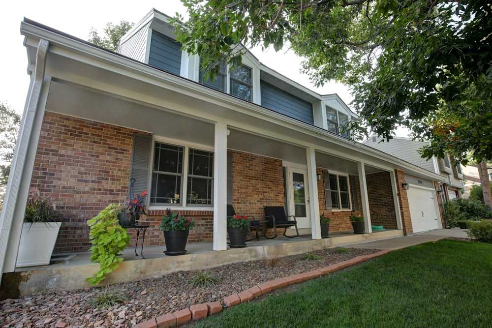 LITTLETON EXTERIOR REMODEL | JAMES HARDIE COLORPLUS