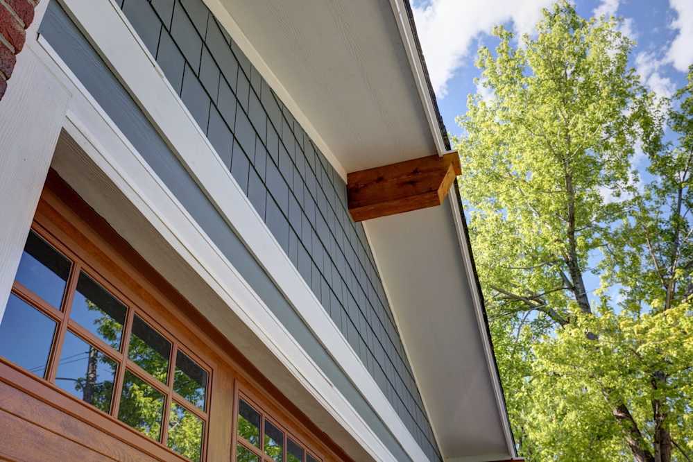 ENGLEWOOD BOOTHBAY BLUE garage siding