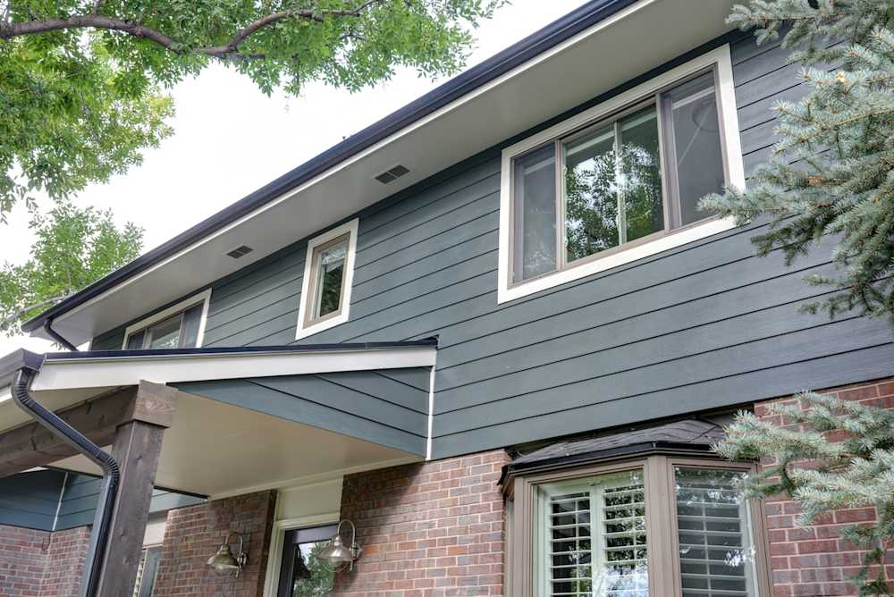 Iron Grey James Hardie Siding in Golden, Colorado Applewood Neighborhood - 1517