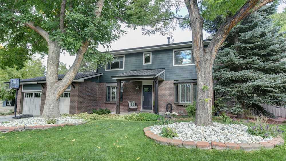 Iron Grey James Hardie Siding in Golden, Colorado Applewood Neighborhood - 1518