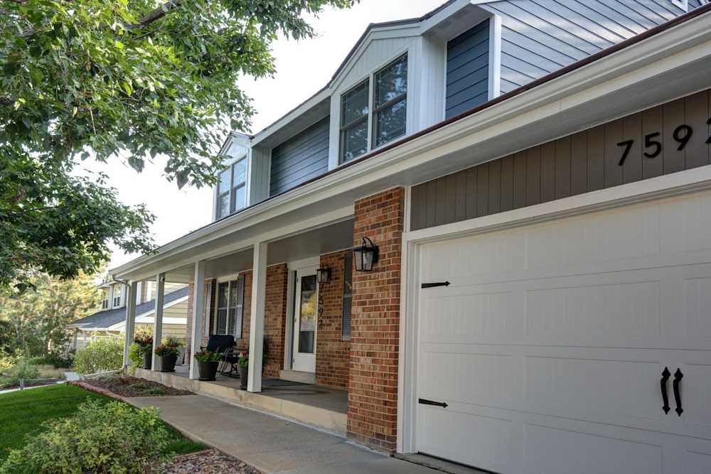 LITTLETON EXTERIOR REMODEL | JAMES HARDIE COLORPLUS