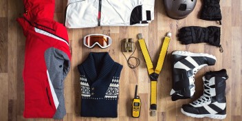 Welche Kleidung zieht man zum Skifahren an: Alle Tipps! 