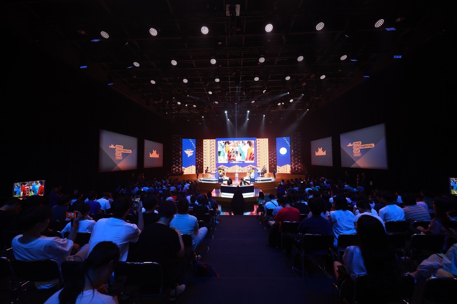 FIFAe Continental Cup 2023 crowd