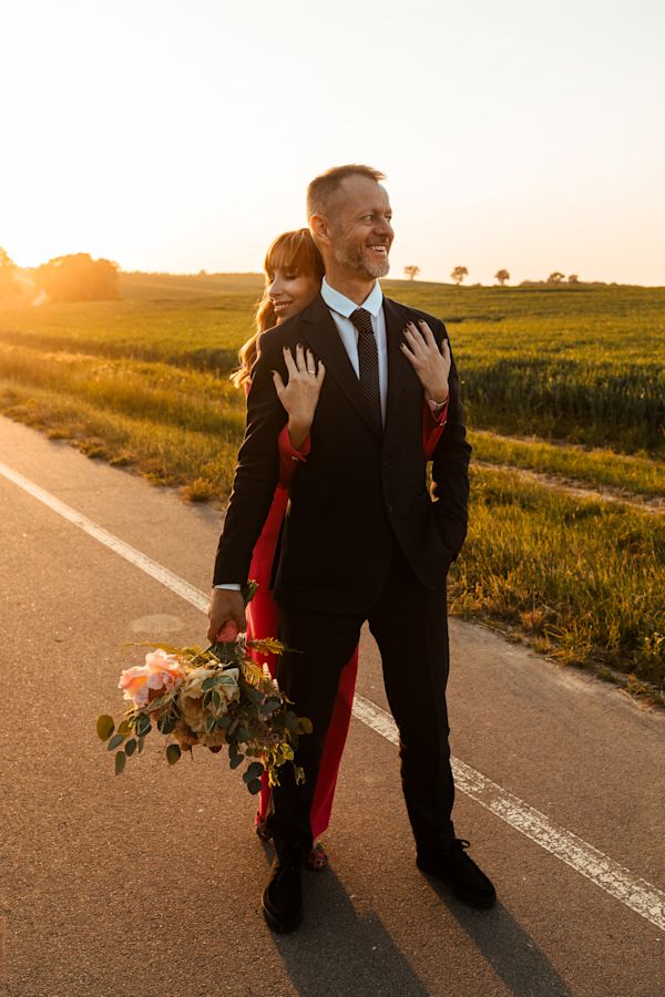 Ślub cywilny i sesja o zachodzie słońca