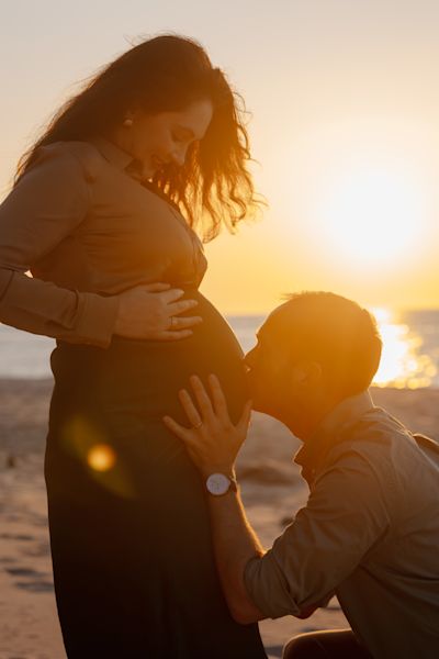 Romantyczny zachód słońca nad morzem