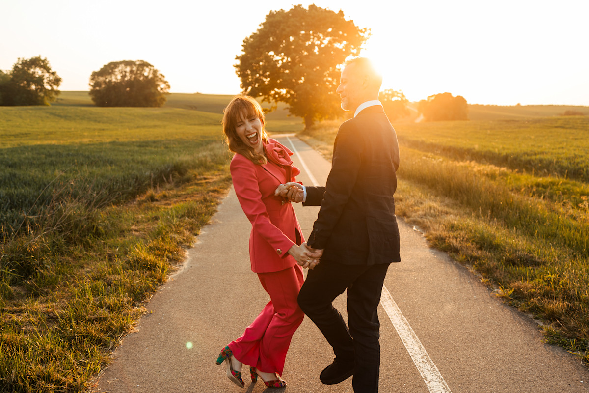 Ślub cywilny i sesja o zachodzie słońca