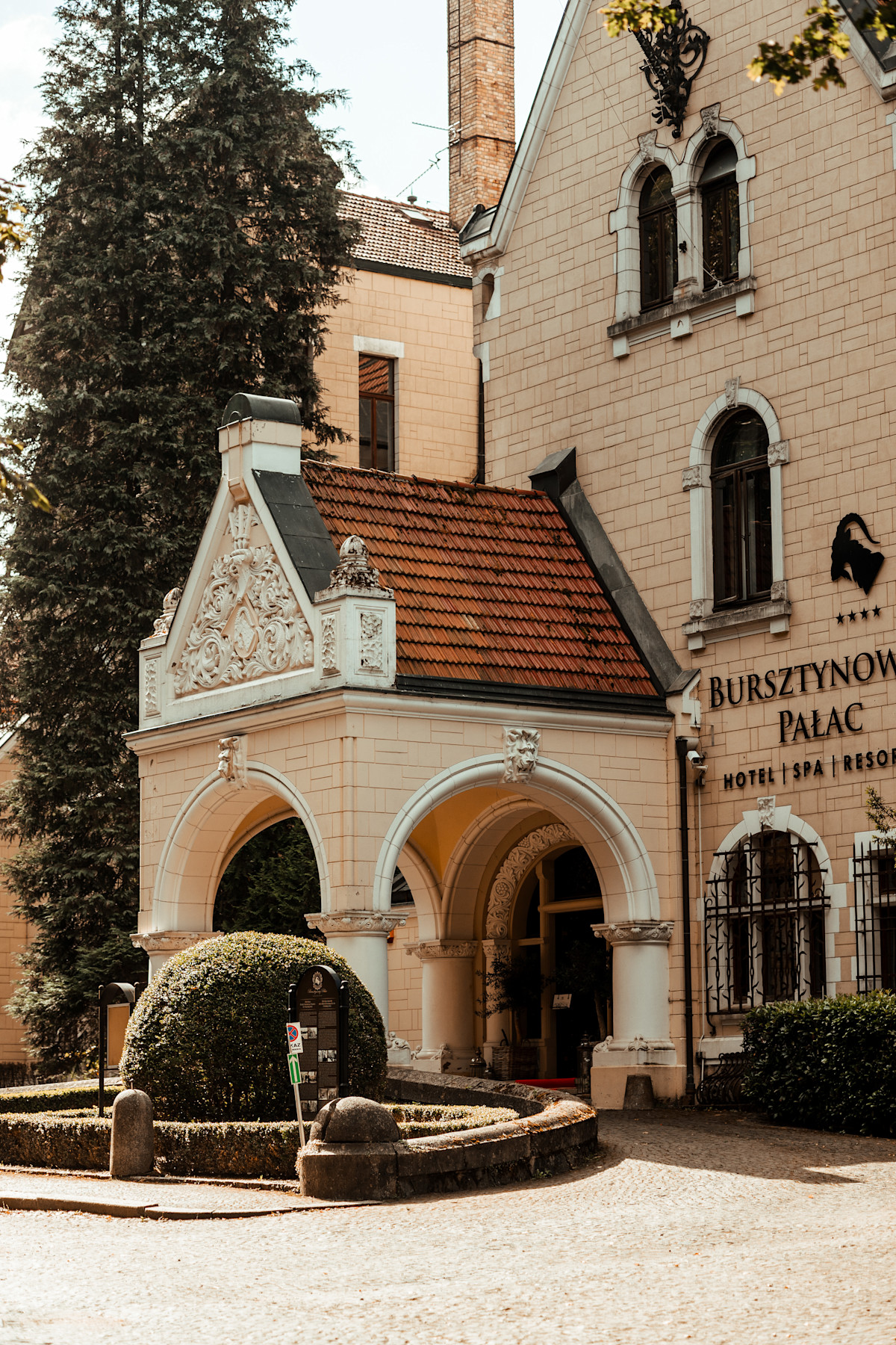 Bajkowy ślub humanistyczny w bursztynowym pałacu!