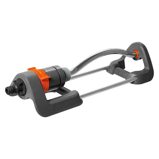 Un arroseur oscillant