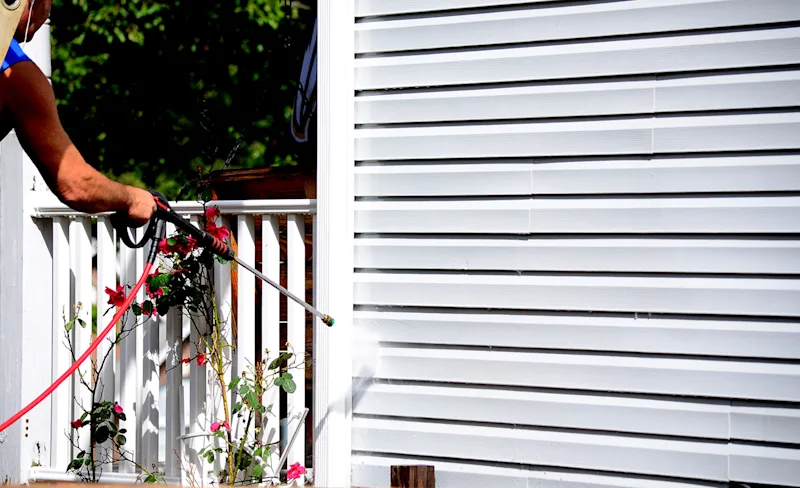 How to Pressure Wash Vinyl Siding