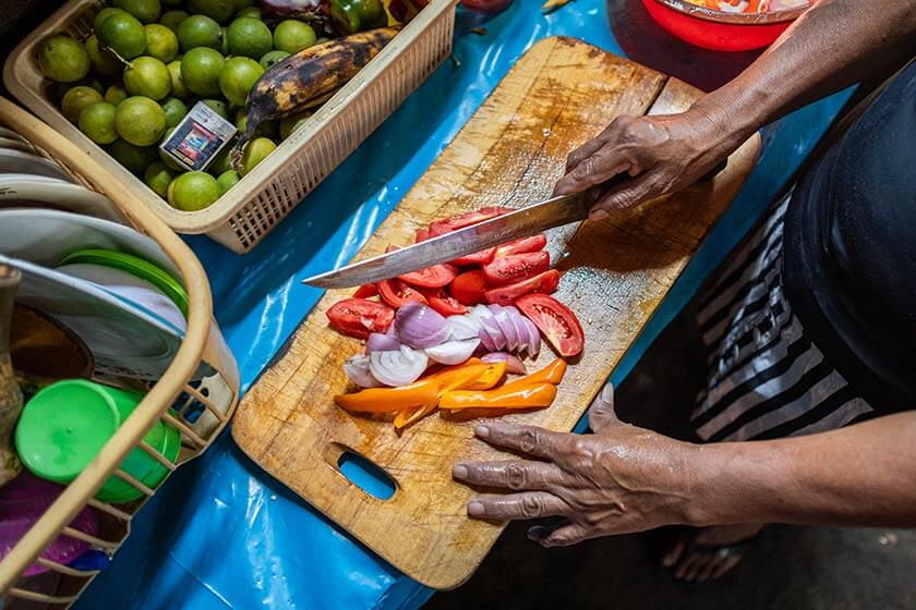 Perù: fede e scorte di cibo danno speranza a una famiglia in lutto