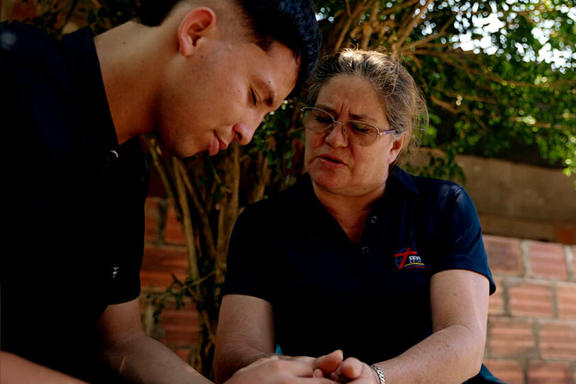 Colombia: Julián diventa arbitro, grazie al sostegno a distanza