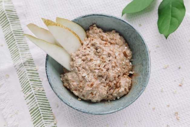 healthy oatmeal bowl pear nuts creamy fiber