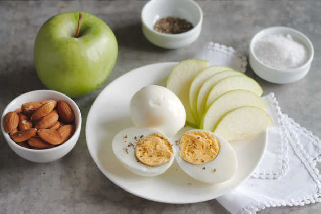 Boiled egg and apple