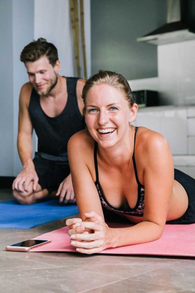 home workout couple