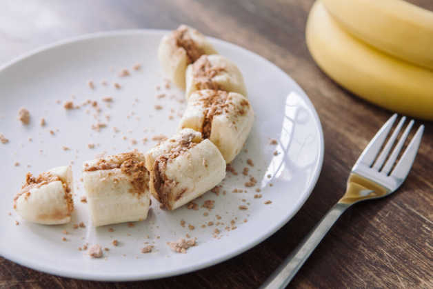 banana and peanut butter snack