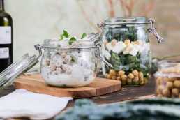 Salad in a Jar: Ideas for a Healthy Lunch