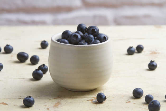 blueberries-in-ceramic-jar 