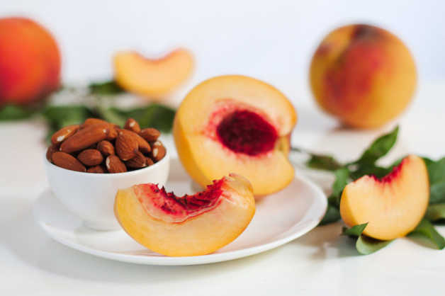 peach slices and almonds