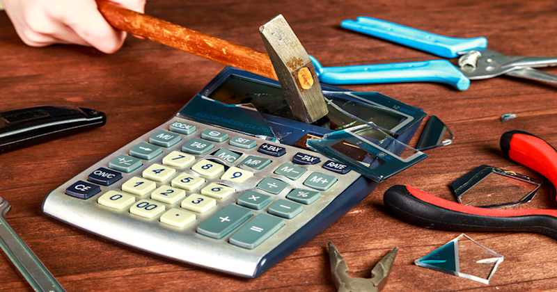 featured - calculator - smashed