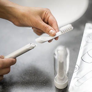 Blog Post > Why is a fresh brush head so important?
