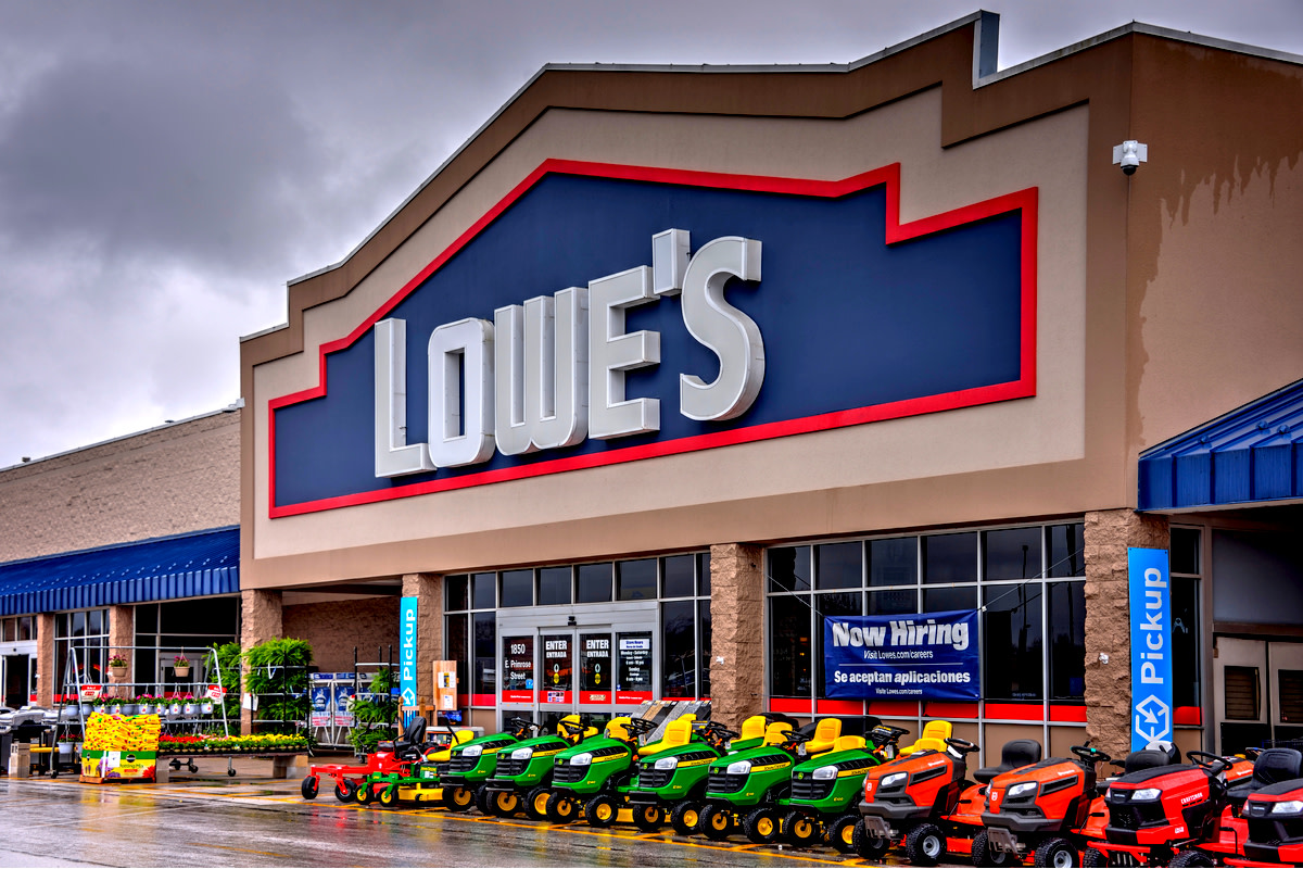 Lowe