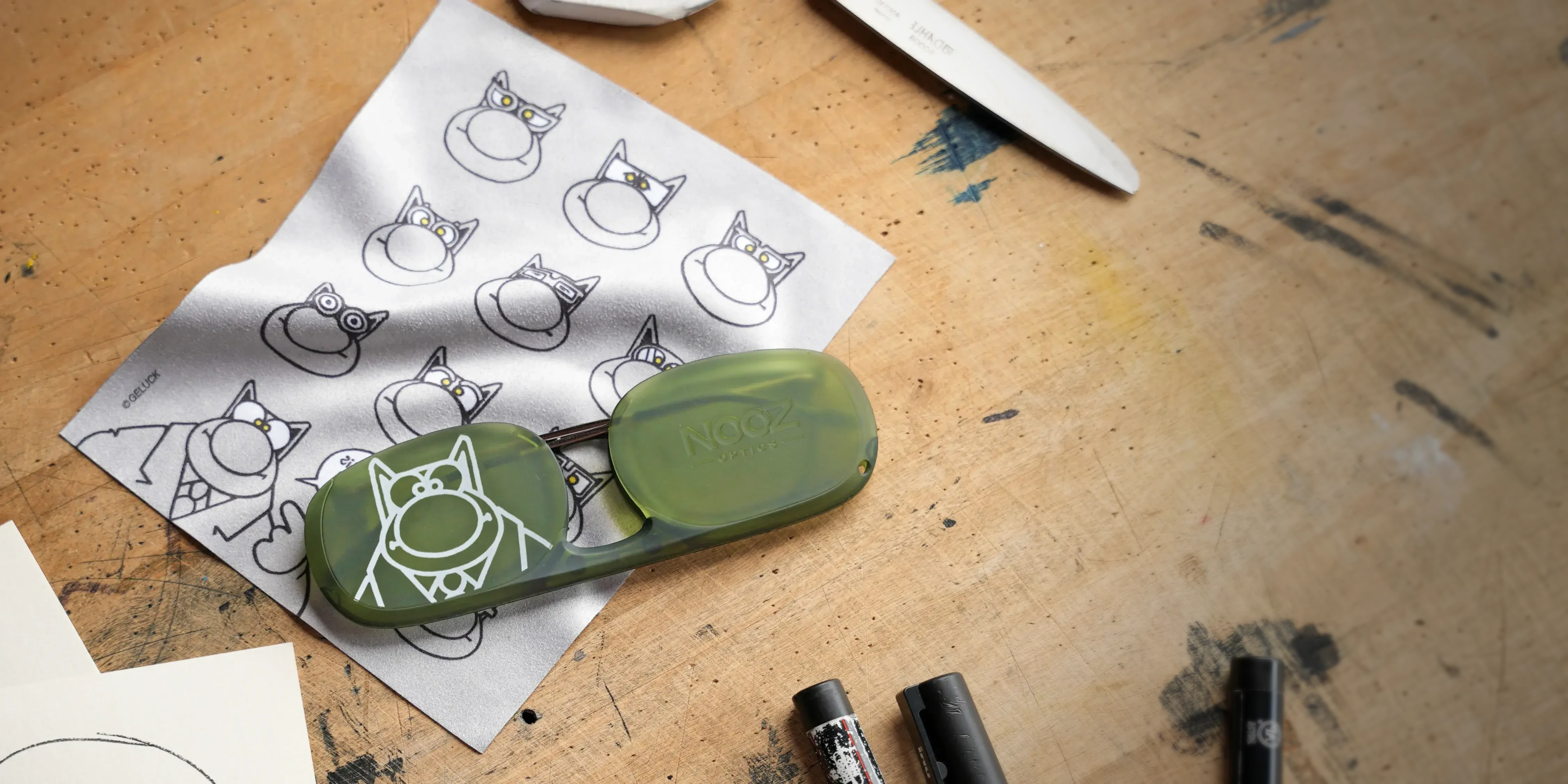 LeChat - Placeholder - PigDual