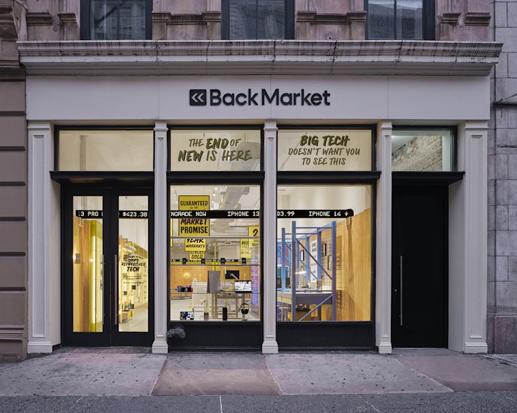 back-market-mythology-technology-NYC-pop-up-store-retail-design-broadway-2025-storefront-facade-launch-straight-on