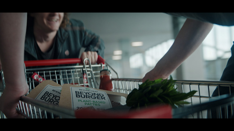 Beyond-Meat-Burger-Plant-Based-Patties-TV-Spot-Broadcast-Advertising-Supermarket-Shopping-Cart