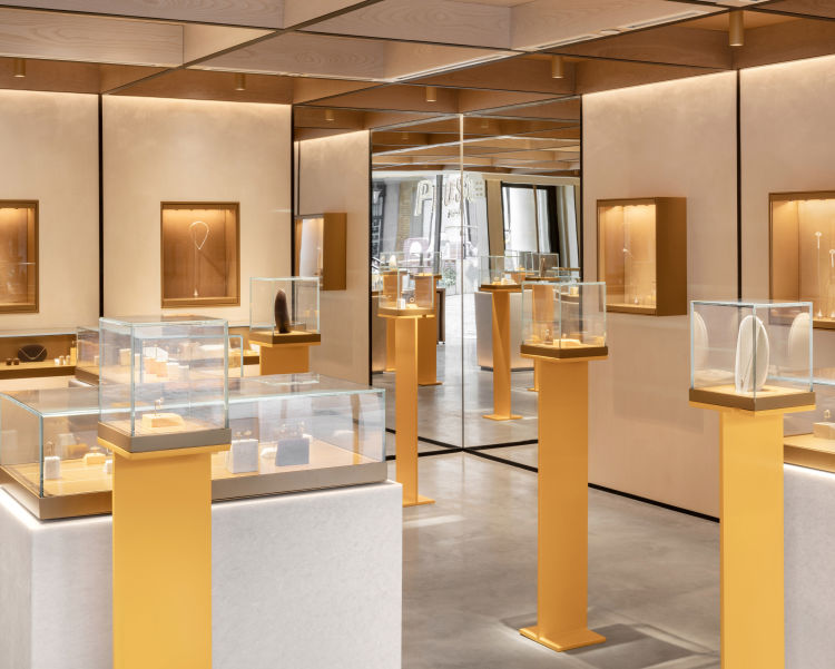 mythology-Vashi-Jewelry-Flagship-Retail-Store-Design-Coven-Garden-London-11-Showroom-Engagement-Rings