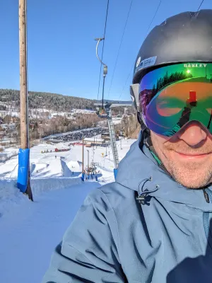 Bjarte Aune Olsen out skiing