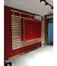 Cube géant pour exposition d'un vélos, et linéaire périphérique. Cube géant pour exposition d'un vélos, et linéaire périphérique.